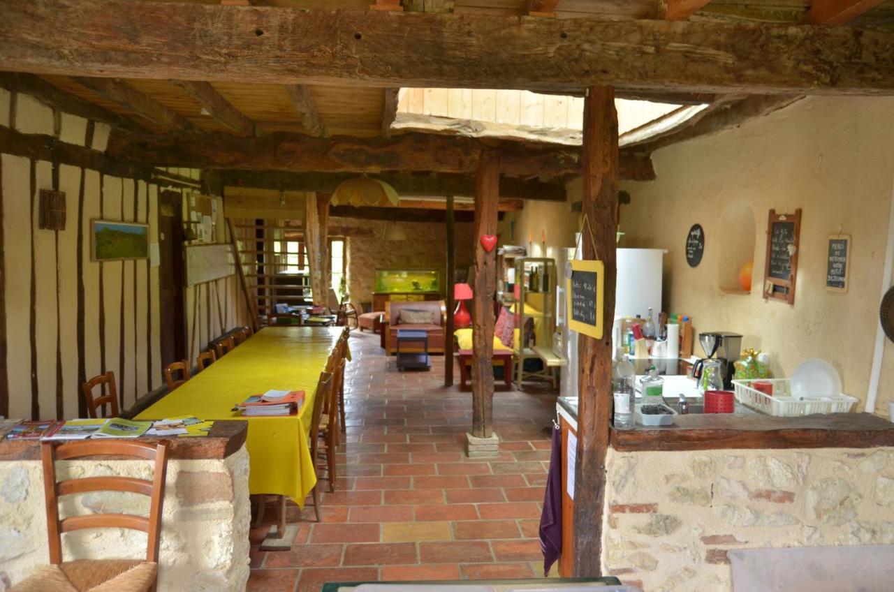 Hostel Le Grange Giscaro Exterior foto