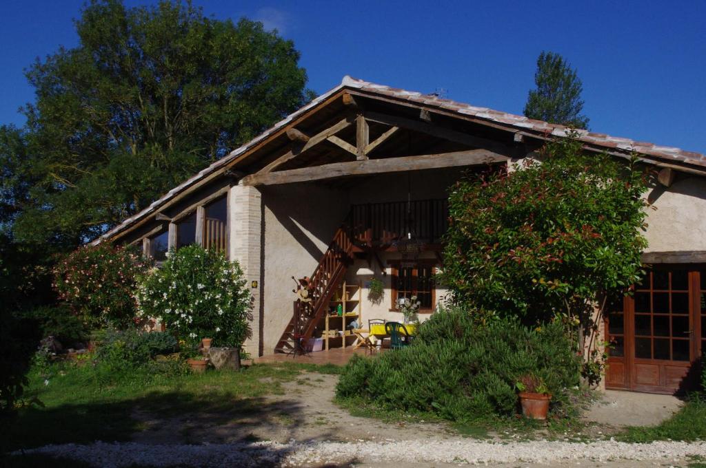 Hostel Le Grange Giscaro Exterior foto